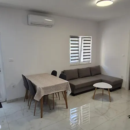 Nina Appartement Split